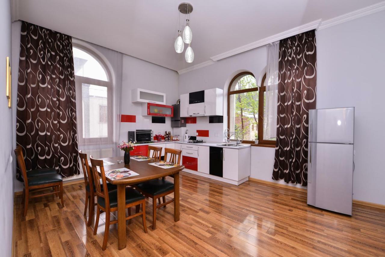 Apartment Kera Кутаїсі Екстер'єр фото