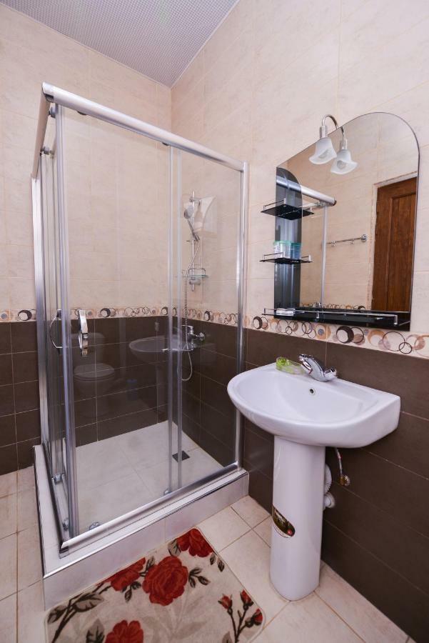 Apartment Kera Кутаїсі Екстер'єр фото