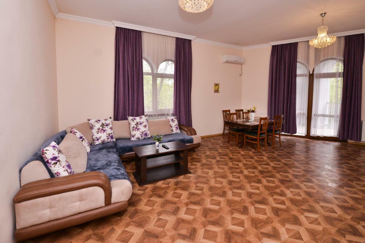 Apartment Kera Кутаїсі Екстер'єр фото