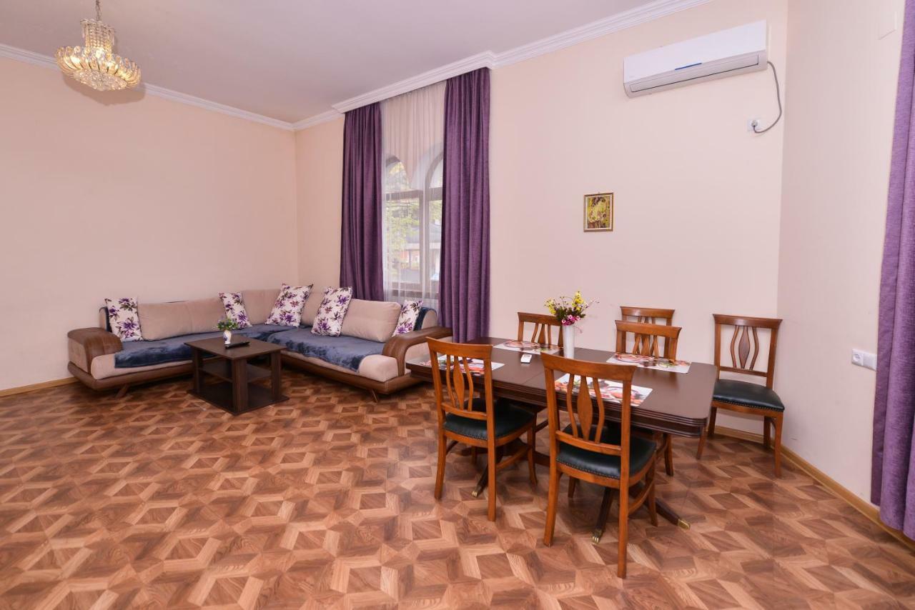 Apartment Kera Кутаїсі Екстер'єр фото